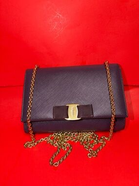 Salvatore Ferregamo Vara Bow with gold-tone hardware